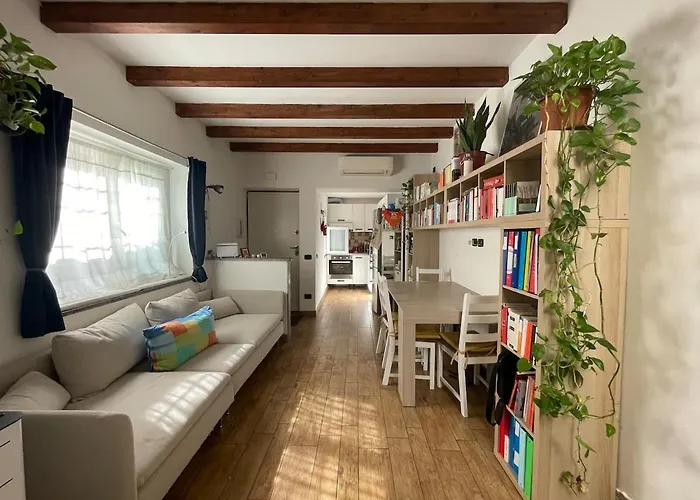 Apartment Cozy House With Terrace Rom