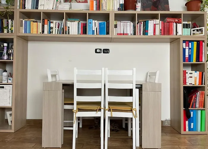 Cozy House With Terrace Rom